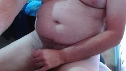 Snapshot of ozzieozzieoi chatting on October 15, 1:17 am HairyolOz online show from October 15, 1:17 am