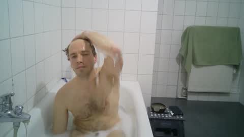 Snapshot of ozztron chatting on February 28, 6:09 pm ozztron online show from February 28, 6:09 pm