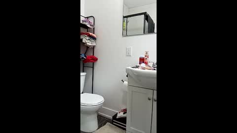 Snapshot of ozzyblackah chatting on December 19, 6:59 pm ozzyblackah online show from December 19, 6:59 pm