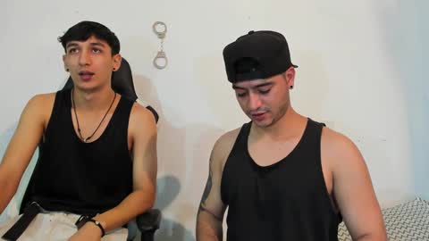 Snapshot of p_jhon chatting on February 13, 3:46 pm P online show from February 13, 3:46 pm