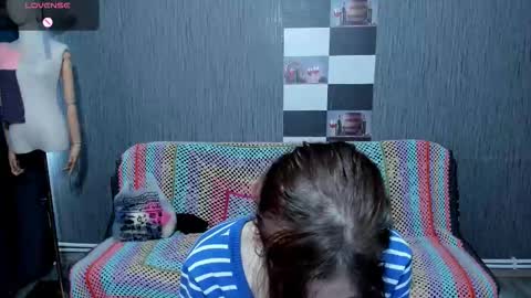 Ella online show from September 25, 7:45 am