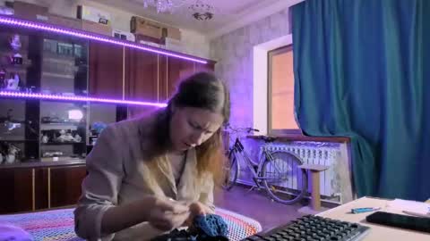 Snapshot of pa1e_pr1ncess chatting on May 25, 6:41 am Ella online show from May 25, 6:41 am