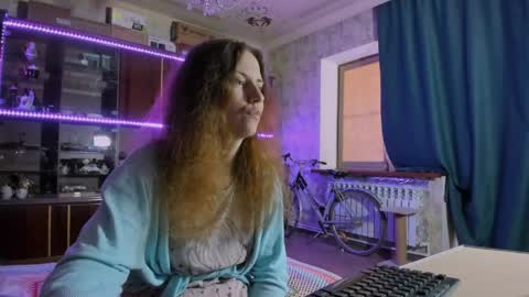 Snapshot of pa1e_pr1ncess chatting on May 28, 7:16 am Ella online show from May 28, 7:16 am