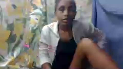 Snapshot of paaameelaaa chatting on August 3, 9:04 am paaameelaaa online show from August 3, 9:04 am
