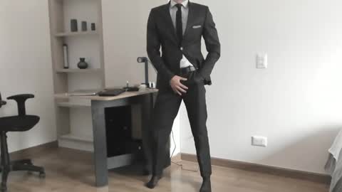 pablo rincon95 online show from December 6, 6:28 pm