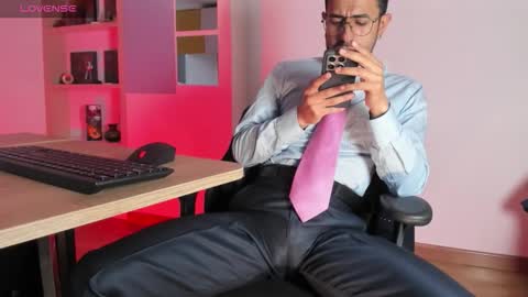 pablo rincon95 online show from November 18, 8:57 pm