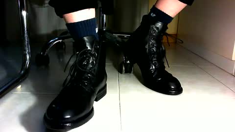 Snapshot of pablomenesssl chatting on January 4, 2:04 pm Pablo Meness online show from January 4, 2:04 pm