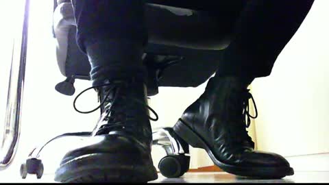 Snapshot of pablomenesssl chatting on January 16, 1:47 pm Pablo Meness online show from January 16, 1:47 pm