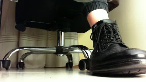 Snapshot of pablomenesssl chatting on February 8, 5:39 pm Pablo Meness online show from February 8, 5:39 pm