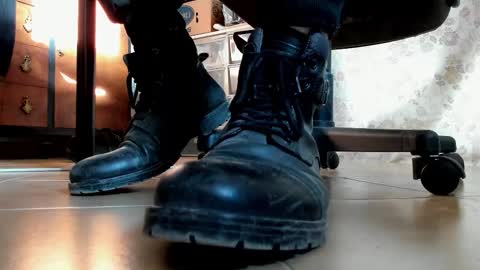 Pablo Meness online show from January 8, 8:05 am