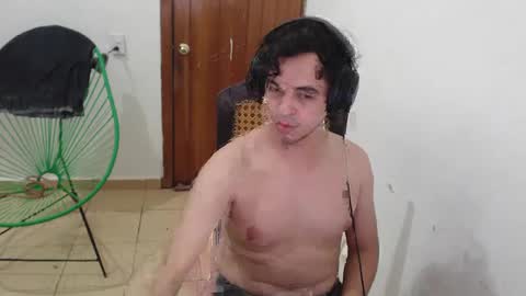 Snapshot of pablomingo chatting on September 17, 10:28 am pablomingo online show from September 17, 10:28 am