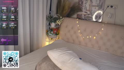 Snapshot of pafosstar chatting on February 12, 8:29 pm Kimlovense is activeThere are legends that in this room all your wishes can come true Private is Open online show from February 12, 8:29 pm