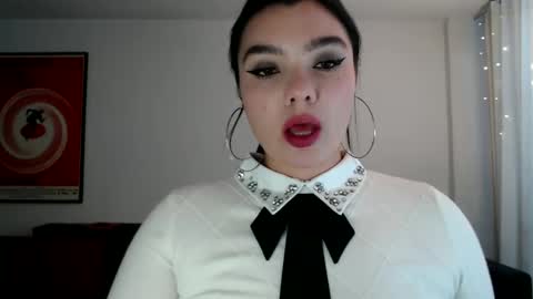 Snapshot of page_girl chatting on October 1, 9:32 pm Page 3 online show from October 1, 9:32 pm