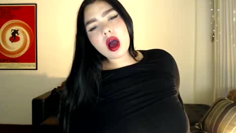 Snapshot of page_girl chatting on October 7, 10:51 pm Page 3 online show from October 7, 10:51 pm