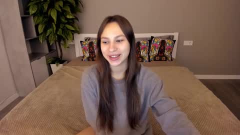 Paige online show from November 24, 7:08 am
