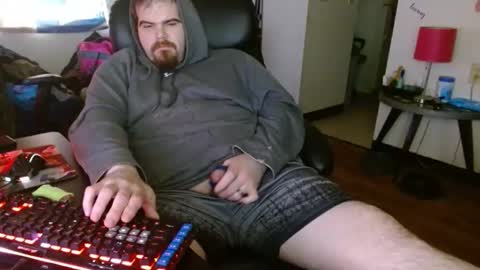 Snapshot of painwarrior chatting on October 30, 1:45 pm painwarrior online show from October 30, 1:45 pm