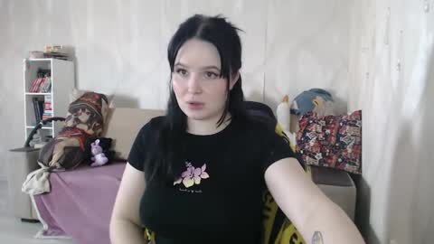 Snapshot of pair_of_gods chatting on May 17, 3:41 pm Lizzi Igor online show from May 17, 3:41 pm