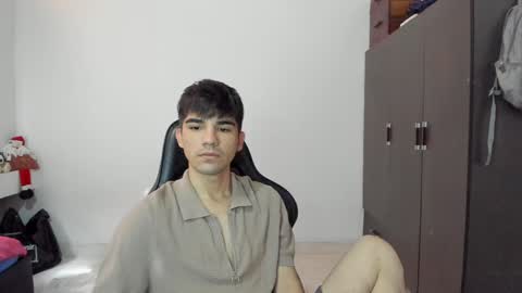 pakun_ online show from December 10, 3:01 pm