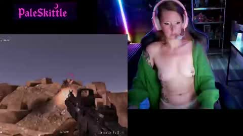 Snapshot of paleskittle chatting on October 2, 2:29 am Pale Skittle online show from October 2, 2:29 am