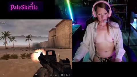 Snapshot of paleskittle chatting on October 3, 2:19 am Pale Skittle online show from October 3, 2:19 am