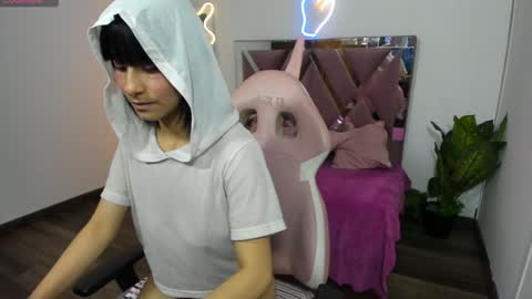 Snapshot of palmerfox_tay chatting on January 12, 12:01 pm palmerfox_tay online show from January 12, 12:01 pm