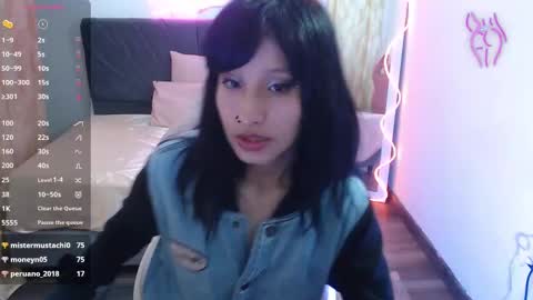 Snapshot of palmerfox_tay chatting on March 10, 10:34 pm palmerfox_tay online show from March 10, 10:34 pm
