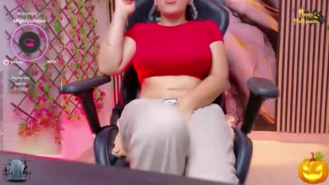 Snapshot of pam_roberts chatting on October 31, 7:26 pm Pam online show from October 31, 7:26 pm