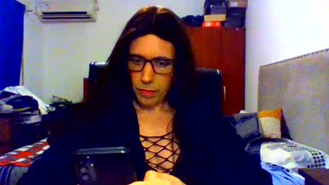 Snapshot of pam_taylor chatting on July 16, 2:17 am Pam taylor online show from July 16, 2:17 am