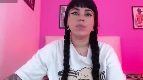 pamela_666_ online show from February 5, 7:18 pm