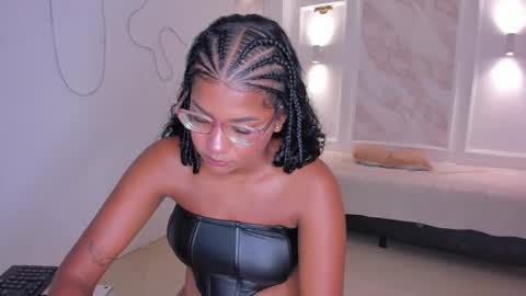 Snapshot of pamela_78_ chatting on October 20, 7:03 pm pamela online show from October 20, 7:03 pm