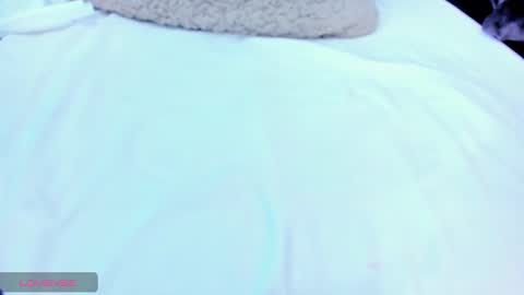 Snapshot of pamela_ambrosia1 chatting on December 28, 9:52 am pamela_ambrosia1 online show from December 28, 9:52 am