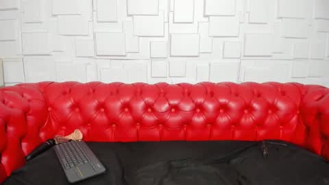 pamela_gaviria01 online show from March 23, 1:15 pm