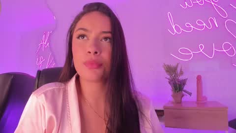 Manuela online show from February 27, 10:15 am