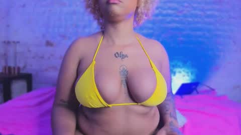 Pamela West online show from December 18, 8:04 pm