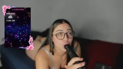 Pamelaa moon online show from April 5, 12:41 am