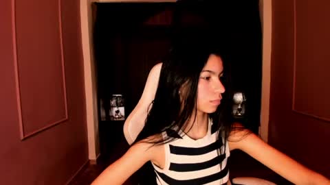 Snapshot of pamelaascott chatting on July 3, 4:19 am P A M online show from July 3, 4:19 am