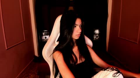 Snapshot of pamelaascott chatting on July 7, 4:15 am P A M online show from July 7, 4:15 am