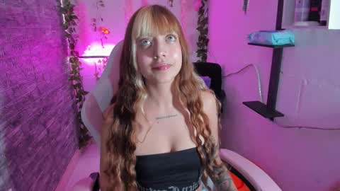 Snapshot of pamelajhonsom chatting on November 5, 9:04 pm pamelajhonsom online show from November 5, 9:04 pm