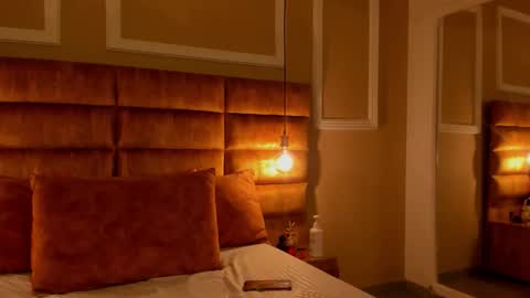 pamelamendez_1 online show from January 18, 3:43 am