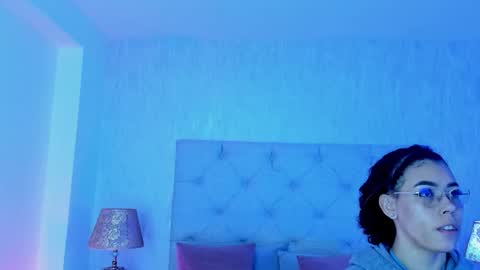 TELL ME PAMELLA AND GIVE ME A GOOD GRADE ITS IMPORTANT online show from March 20, 10:53 am