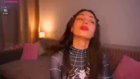 daniella online show from March 12, 8:53 am