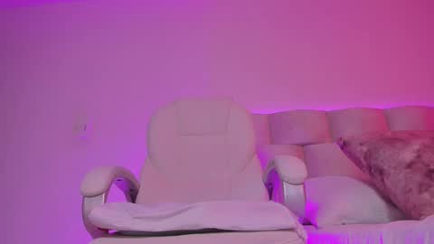 Snapshot of pandor_ahot chatting on March 1, 1:29 am pandora online show from March 1, 1:29 am