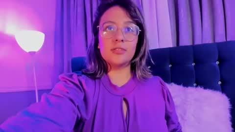 Snapshot of pandoracherry chatting on February 9, 3:22 am Pandora online show from February 9, 3:22 am