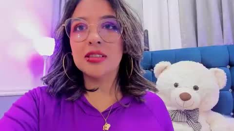 Snapshot of pandoracherry chatting on February 13, 9:30 am Pandora online show from February 13, 9:30 am