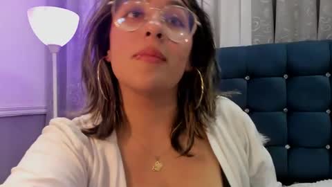 Snapshot of pandoracherry chatting on February 17, 6:09 am Pandora online show from February 17, 6:09 am