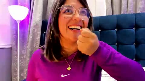 Snapshot of pandoracherry chatting on February 21, 5:02 am Pandora online show from February 21, 5:02 am