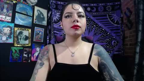       online show from March 28, 2:33 am