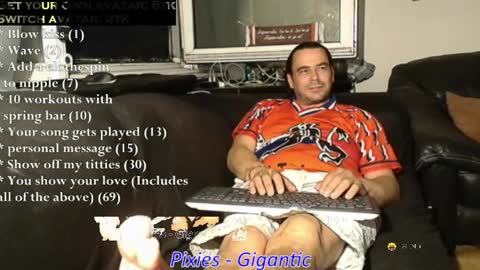 Chris online show from June 2, 9:39 pm