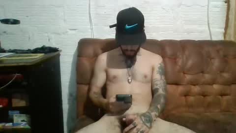 Snapshot of panthers_room chatting on October 18, 10:43 pm panthers_room online show from October 18, 10:43 pm