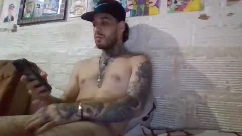 Snapshot of panthers_room chatting on November 25, 6:57 am panthers_room online show from November 25, 6:57 am